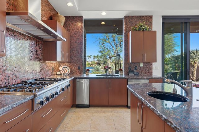 79610 Via Sin Cuidado, La Quinta, CA 92253