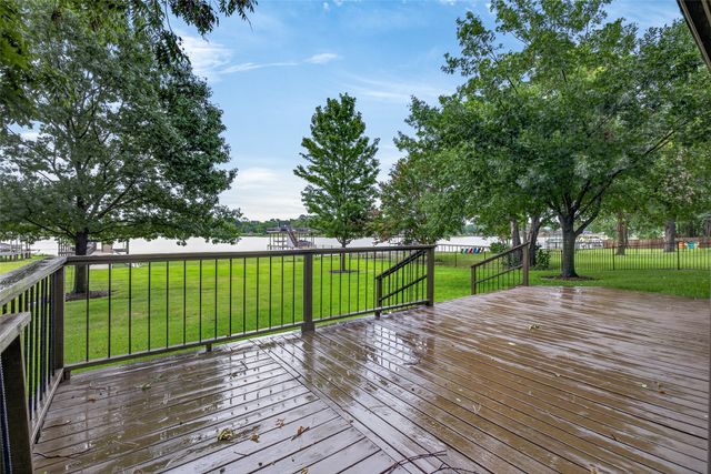 416 Forest Lane, Gun Barrel City, TX 75156