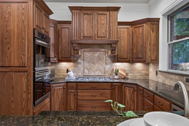 416 Forest Lane, Gun Barrel City, TX 75156