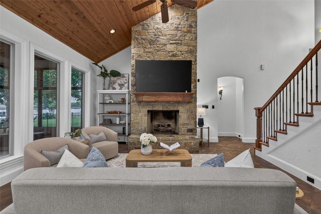 416 Forest Lane, Gun Barrel City, TX 75156