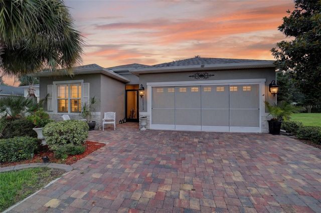 10212 JULIA ISLES AVENUE, Oxford, FL 34484