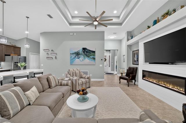 10212 JULIA ISLES AVENUE, Oxford, FL 34484