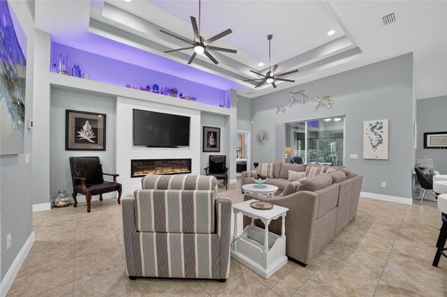 10212 JULIA ISLES AVENUE, Oxford, FL 34484