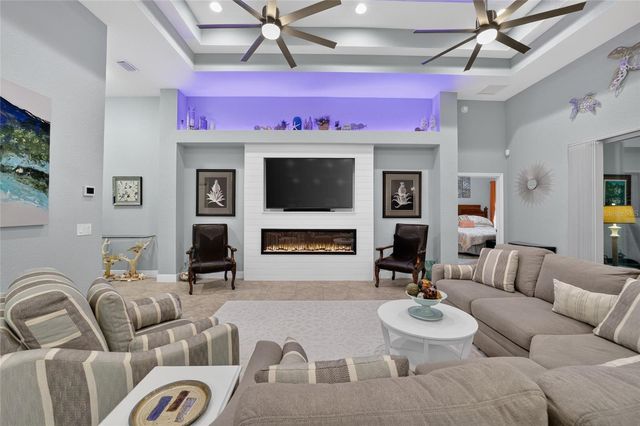 10212 JULIA ISLES AVENUE, Oxford, FL 34484