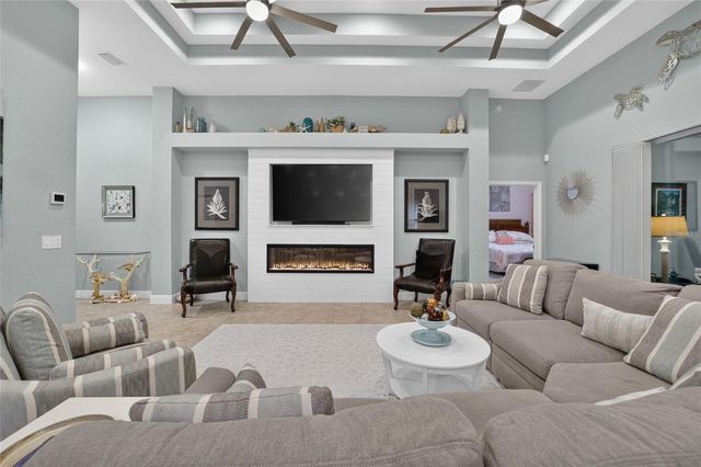 10212 JULIA ISLES AVENUE, Oxford, FL 34484