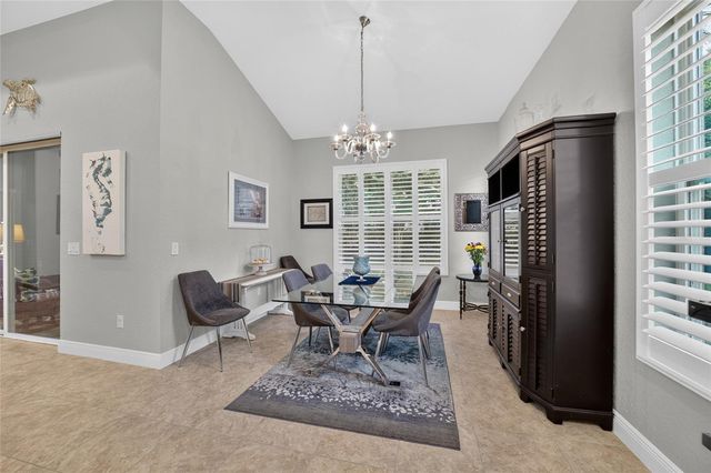 10212 JULIA ISLES AVENUE, Oxford, FL 34484