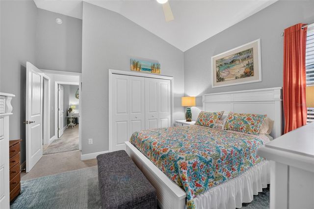 10212 JULIA ISLES AVENUE, Oxford, FL 34484