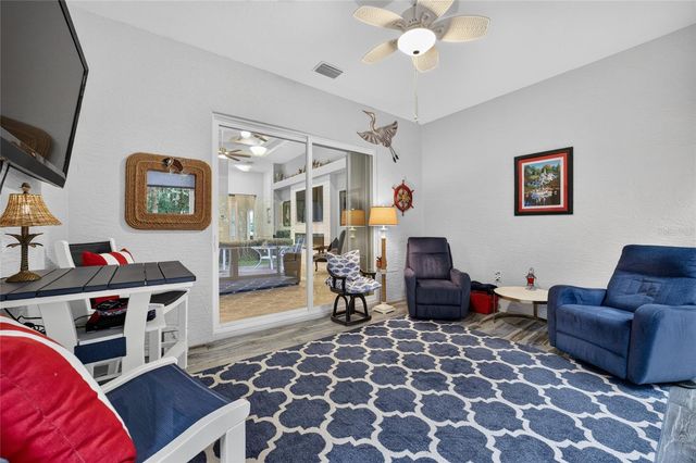 10212 JULIA ISLES AVENUE, Oxford, FL 34484