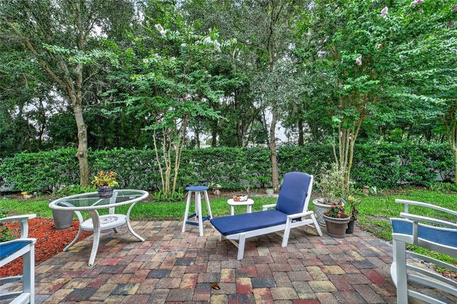10212 JULIA ISLES AVENUE, Oxford, FL 34484