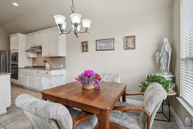 495 Pecan, New Braunfels, TX 78130