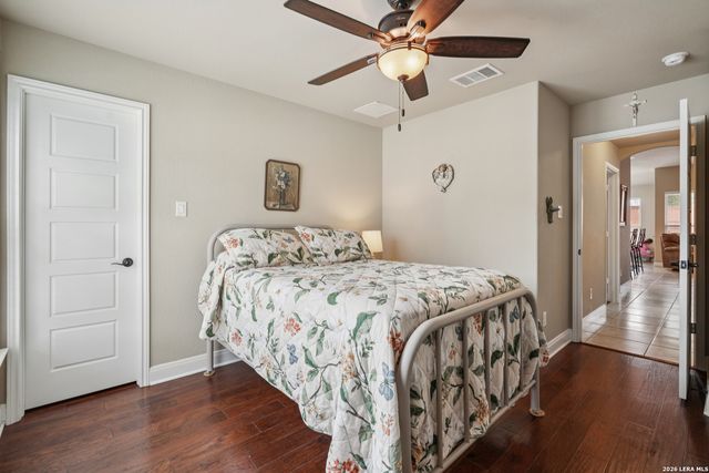 495 Pecan, New Braunfels, TX 78130