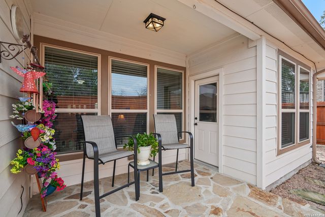 495 Pecan, New Braunfels, TX 78130