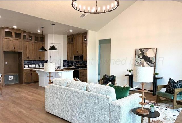 103 BULLRUSH Drive, Canyon, TX 79015