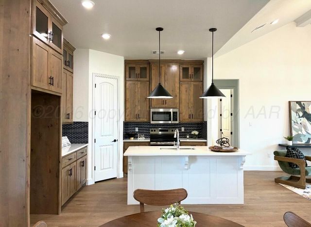 103 BULLRUSH Drive, Canyon, TX 79015