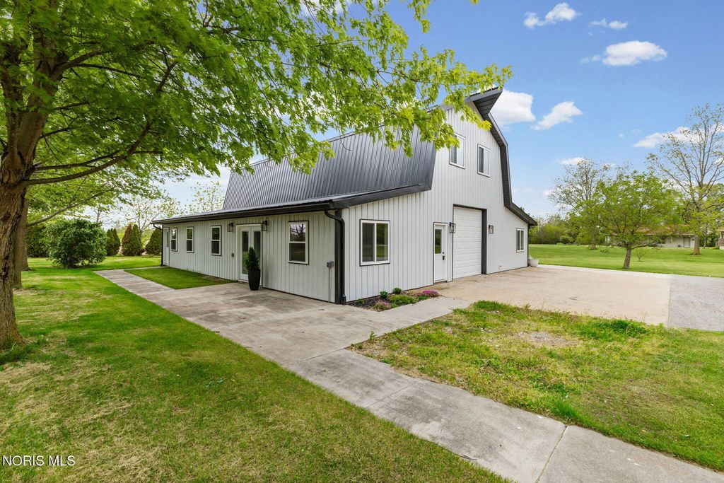 5905 Ohio Street, Berkey, OH 43504