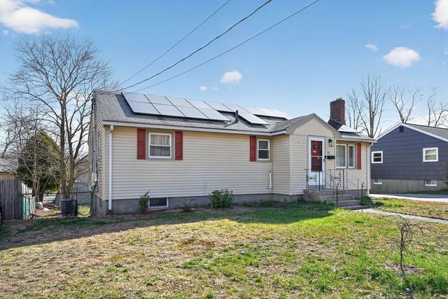 13 Mcauliffe Rd, Randolph, MA 02368