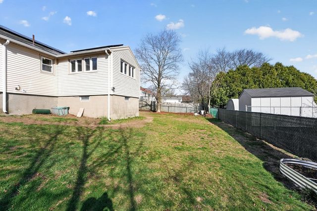 13 Mcauliffe Rd, Randolph, MA 02368