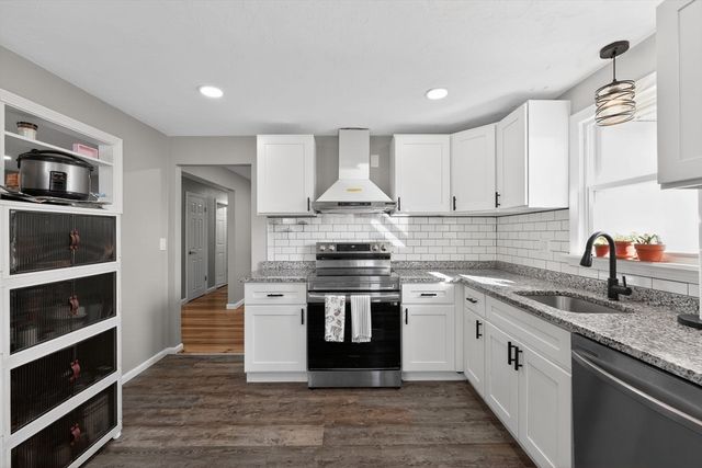 13 Mcauliffe Rd, Randolph, MA 02368