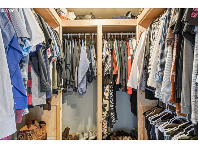 2200 Nw 5TH St, Battle Ground, WA 98604