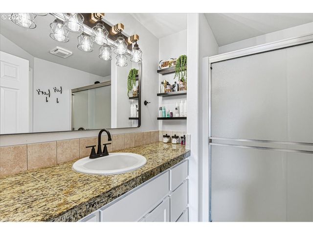 2200 Nw 5TH St, Battle Ground, WA 98604