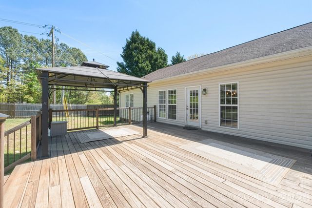 104 Sea Trail Drive 31, Mooresville, NC 28117