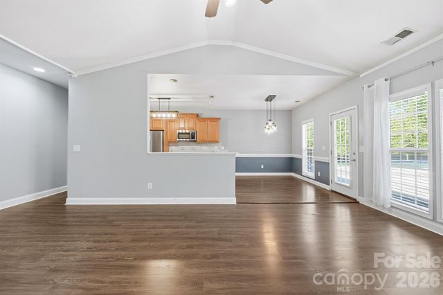 104 Sea Trail Drive 31, Mooresville, NC 28117