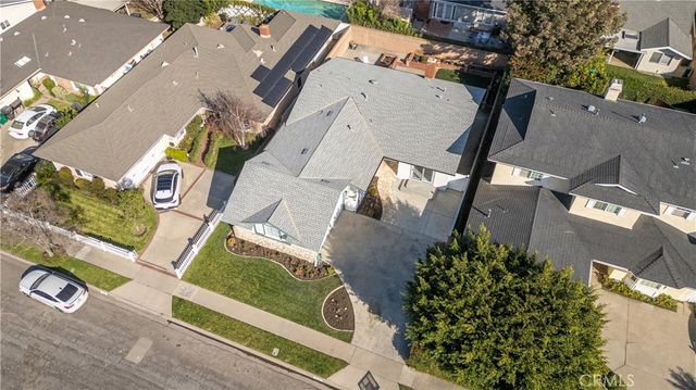 3440 Lama Avenue, Long Beach, CA 90808