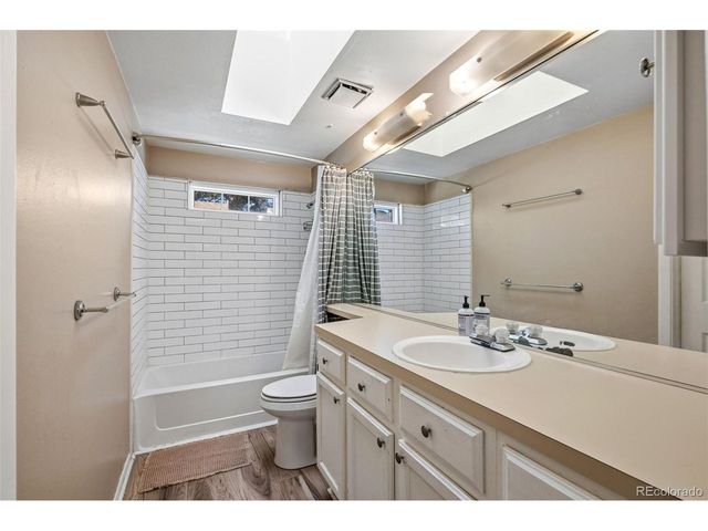 2061 S Helena St D, Aurora, CO 80013