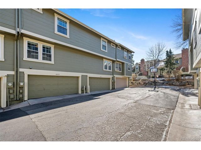2061 S Helena St D, Aurora, CO 80013