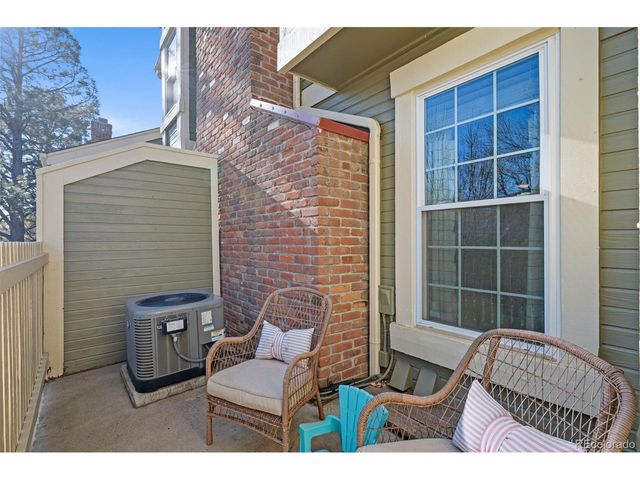 2061 S Helena St D, Aurora, CO 80013