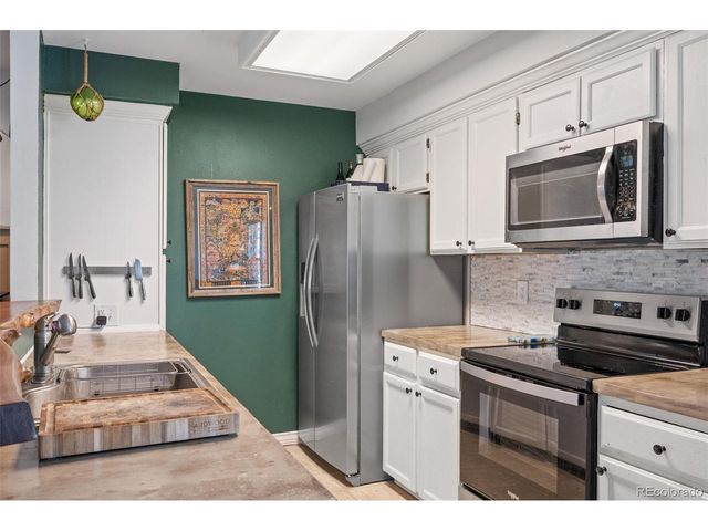 2061 S Helena St D, Aurora, CO 80013