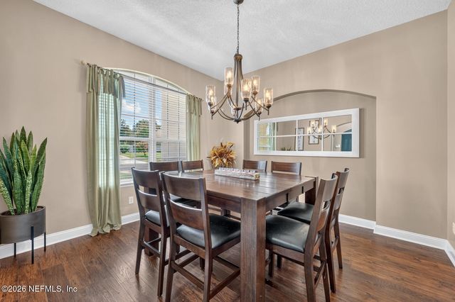 676 MARTIN LAKES Drive E, Jacksonville, FL 32220