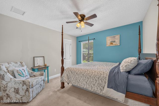 676 MARTIN LAKES Drive E, Jacksonville, FL 32220