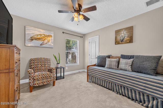676 MARTIN LAKES Drive E, Jacksonville, FL 32220