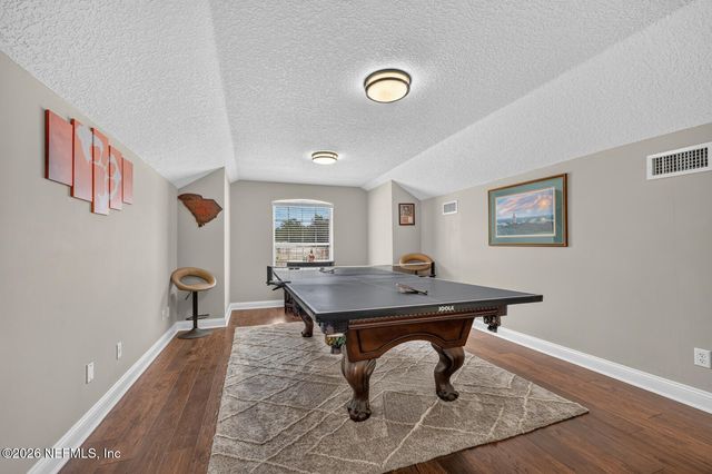 676 MARTIN LAKES Drive E, Jacksonville, FL 32220