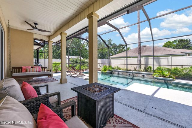 676 MARTIN LAKES Drive E, Jacksonville, FL 32220