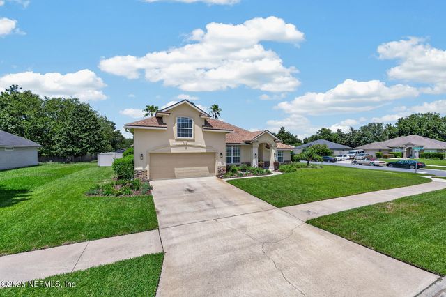 676 MARTIN LAKES Drive E, Jacksonville, FL 32220