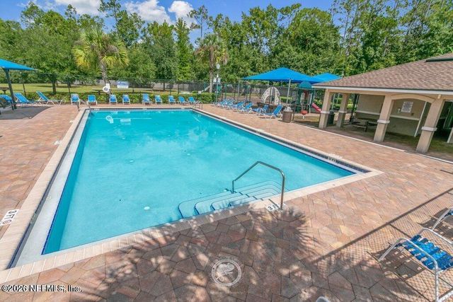 676 MARTIN LAKES Drive E, Jacksonville, FL 32220