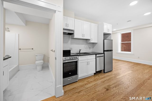 1355 Main Street 405, Hartford, CT 06103