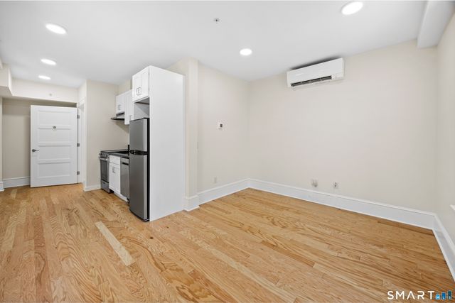 1355 Main Street 405, Hartford, CT 06103