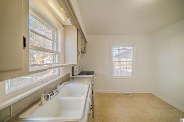 2507 Ohio St, Paducah, KY 42003