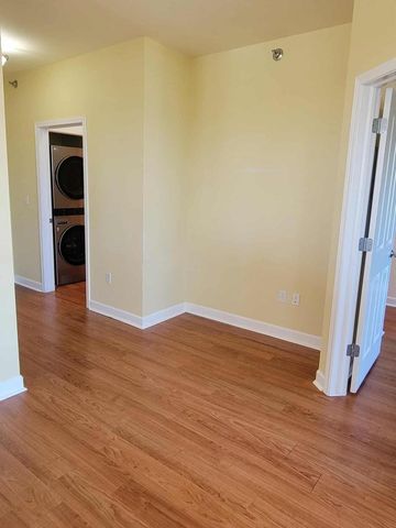 4110 S Lake DRIVE #431, Saint Francis, WI 53235