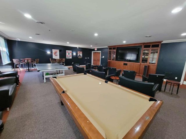 4110 S Lake DRIVE #431, Saint Francis, WI 53235