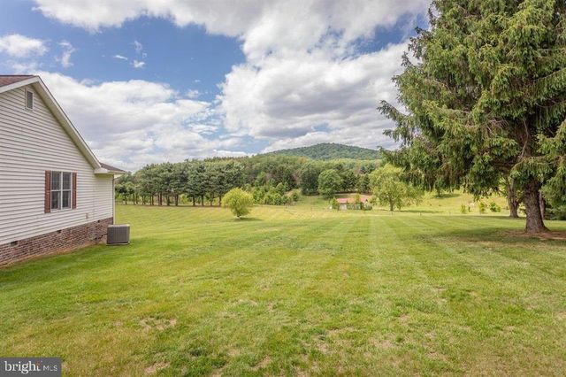 2220 PINEWOODS RD, Quicksburg, VA 22847