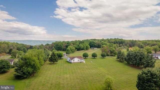 2220 PINEWOODS RD, Quicksburg, VA 22847