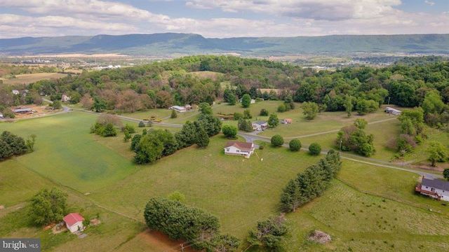 2220 PINEWOODS RD, Quicksburg, VA 22847