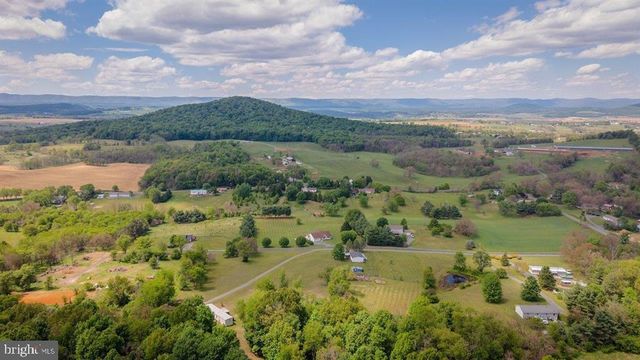 2220 PINEWOODS RD, Quicksburg, VA 22847