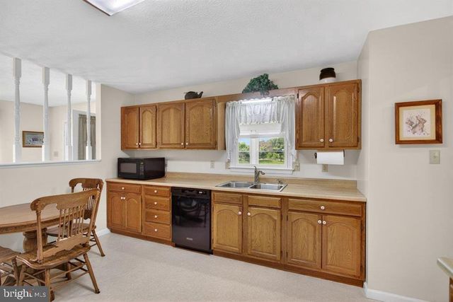 2220 PINEWOODS RD, Quicksburg, VA 22847