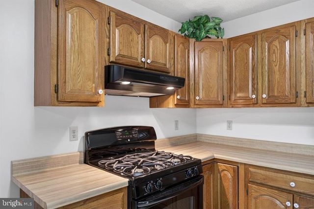 2220 PINEWOODS RD, Quicksburg, VA 22847