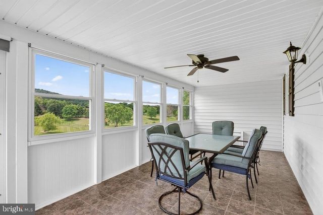 2220 PINEWOODS RD, Quicksburg, VA 22847